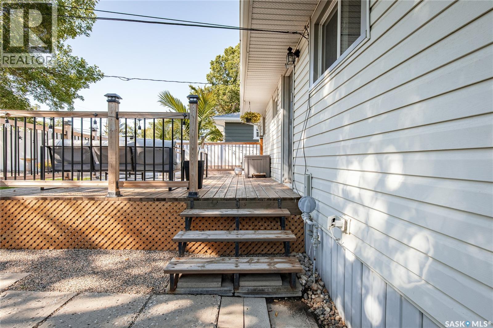 1005 Coteau STREET W - 30