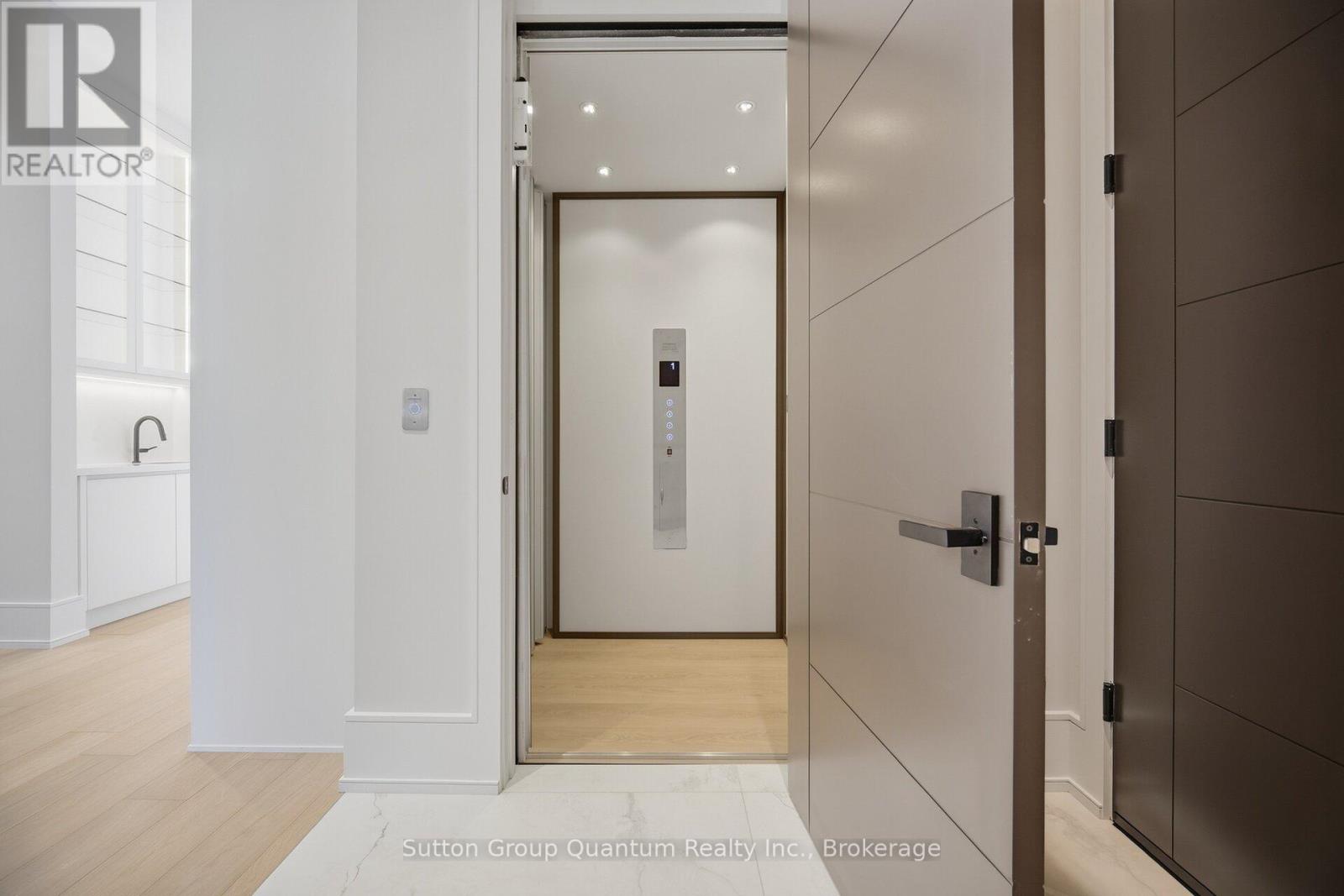 1071 SCOTT AVENUE N - Image 25