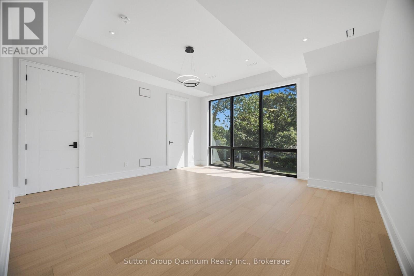 1071 SCOTT AVENUE N - Image 35