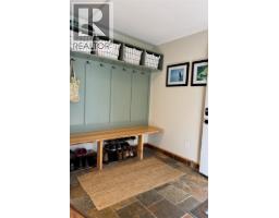 Foyer - 225 Dalgren Street, Kimberley, BC V1A1J4 Photo 12