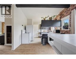 2306 Greenfield Avenue, Kamloops, BC V2B4P4 Photo 33