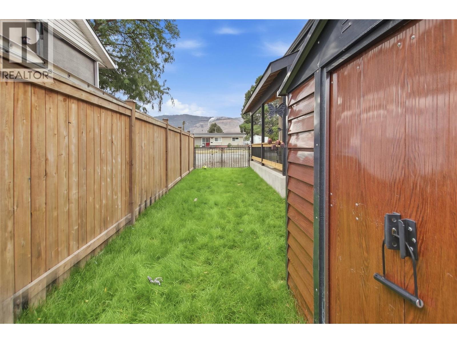 2306 Greenfield Avenue - Image 6