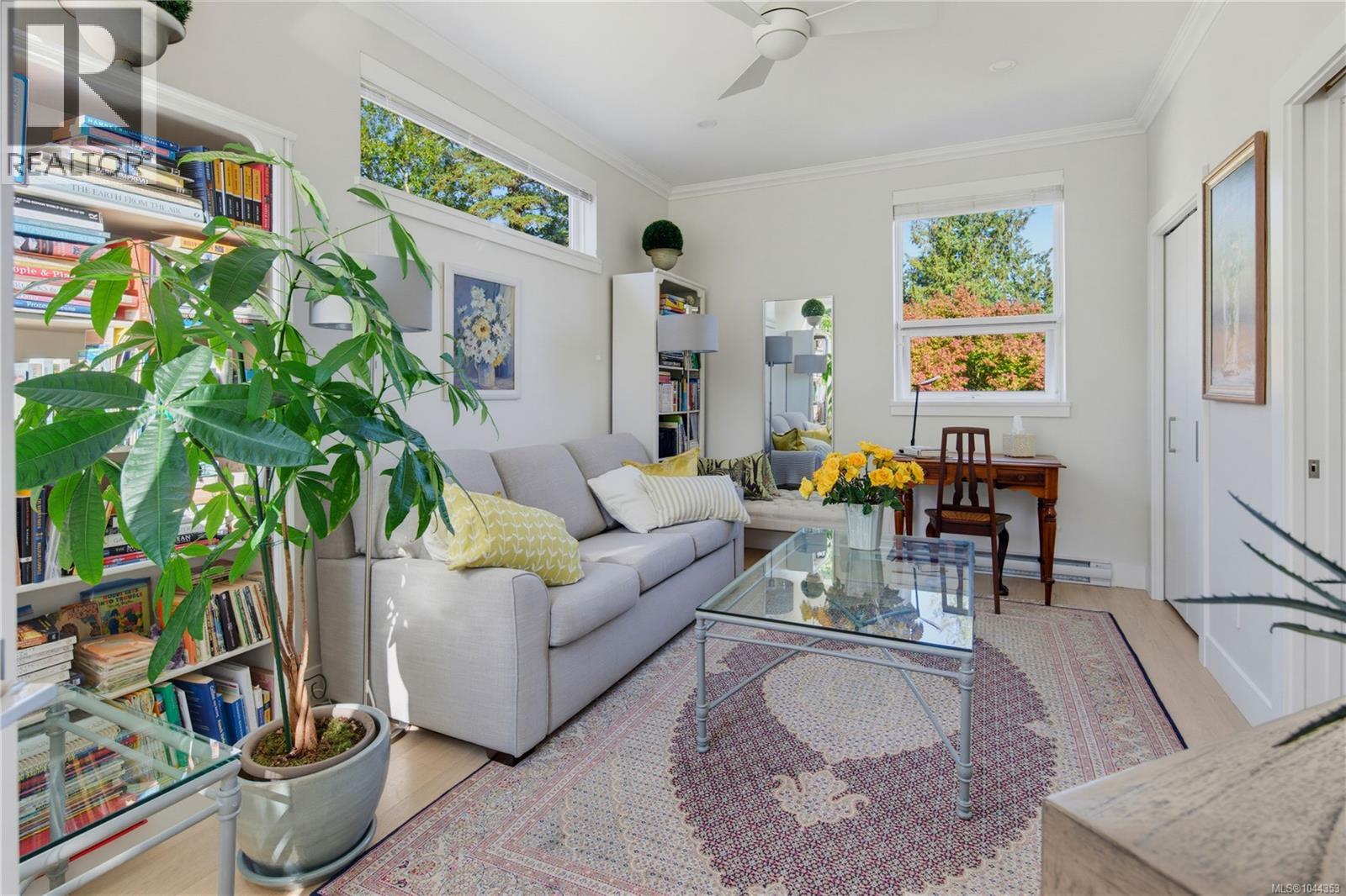#5 4771 Cordova Bay Rd - Image 34