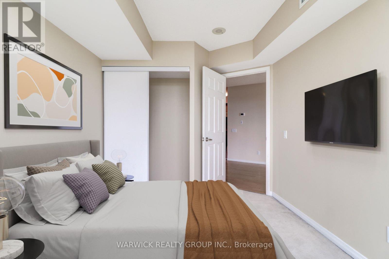 #903 30 HARRISON GARDEN BOULEVARD - 18