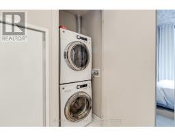 1606 - 11 Charlotte Street, Toronto, ON M5V0M6 Photo 17