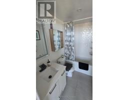 715 - 2301 Danforth Avenue, Toronto, ON M4C0M7 Photo 22