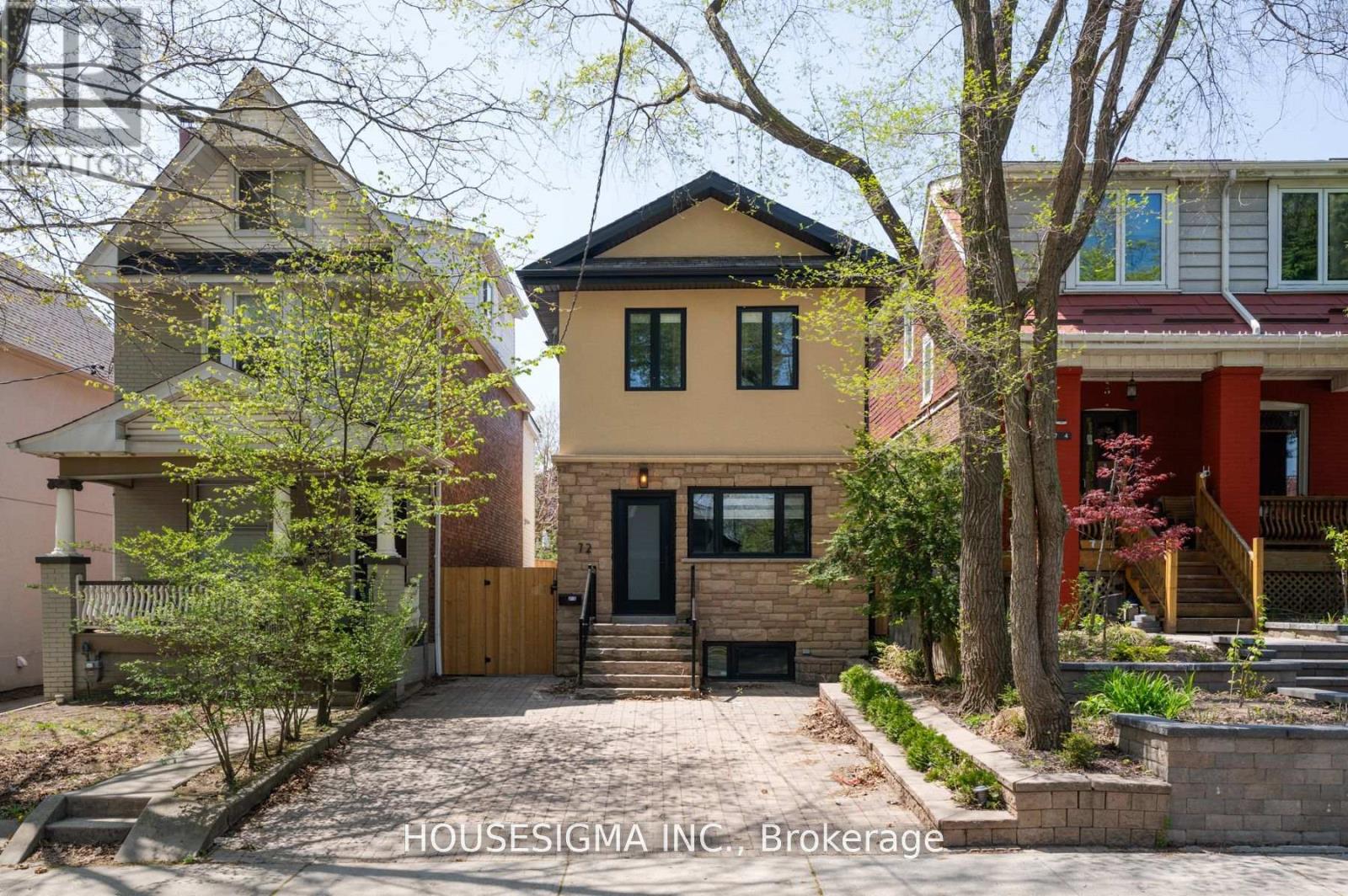 Photo of 72 Redwood Avenue