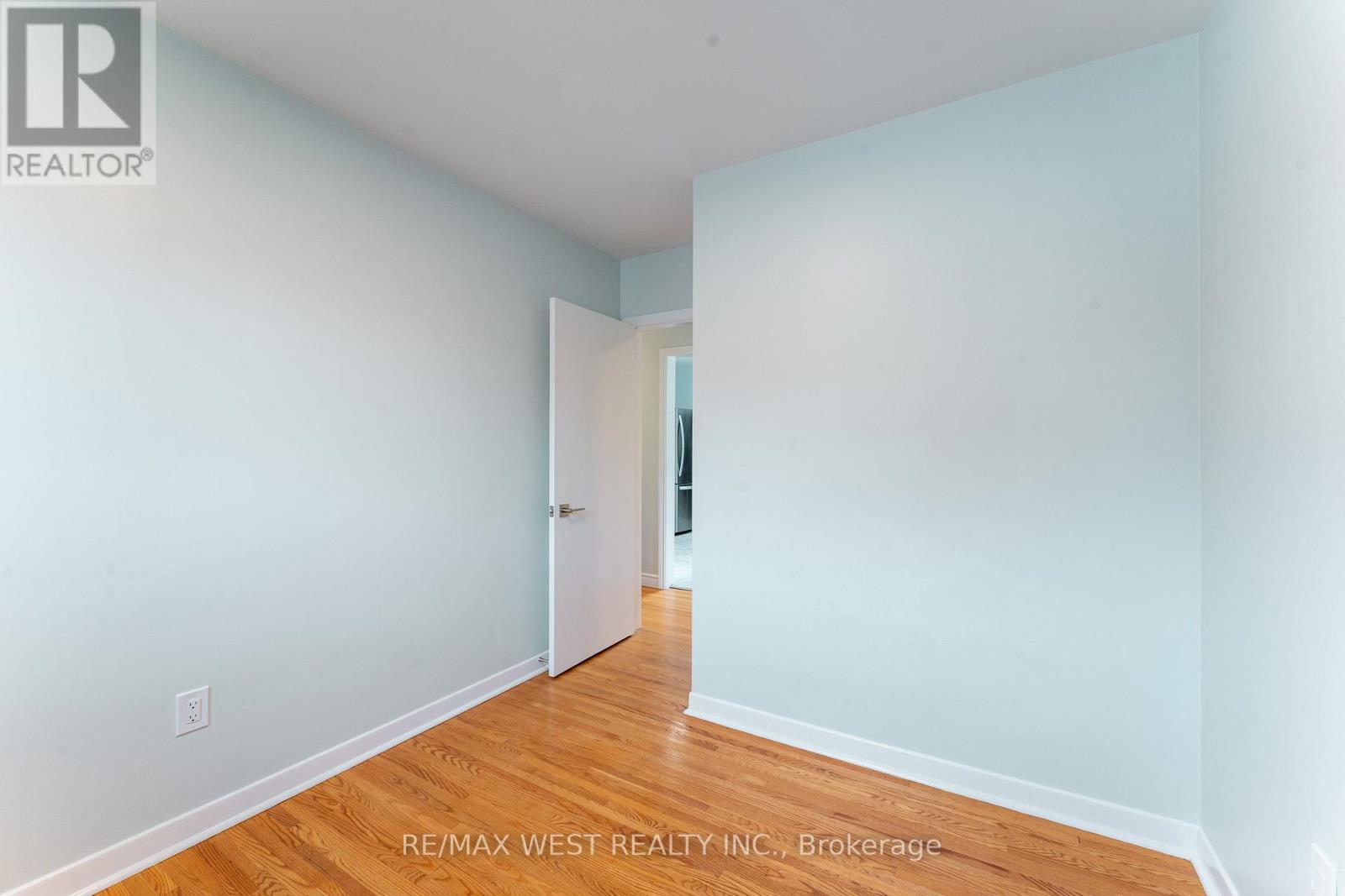 203 LUPIN DRIVE - 14