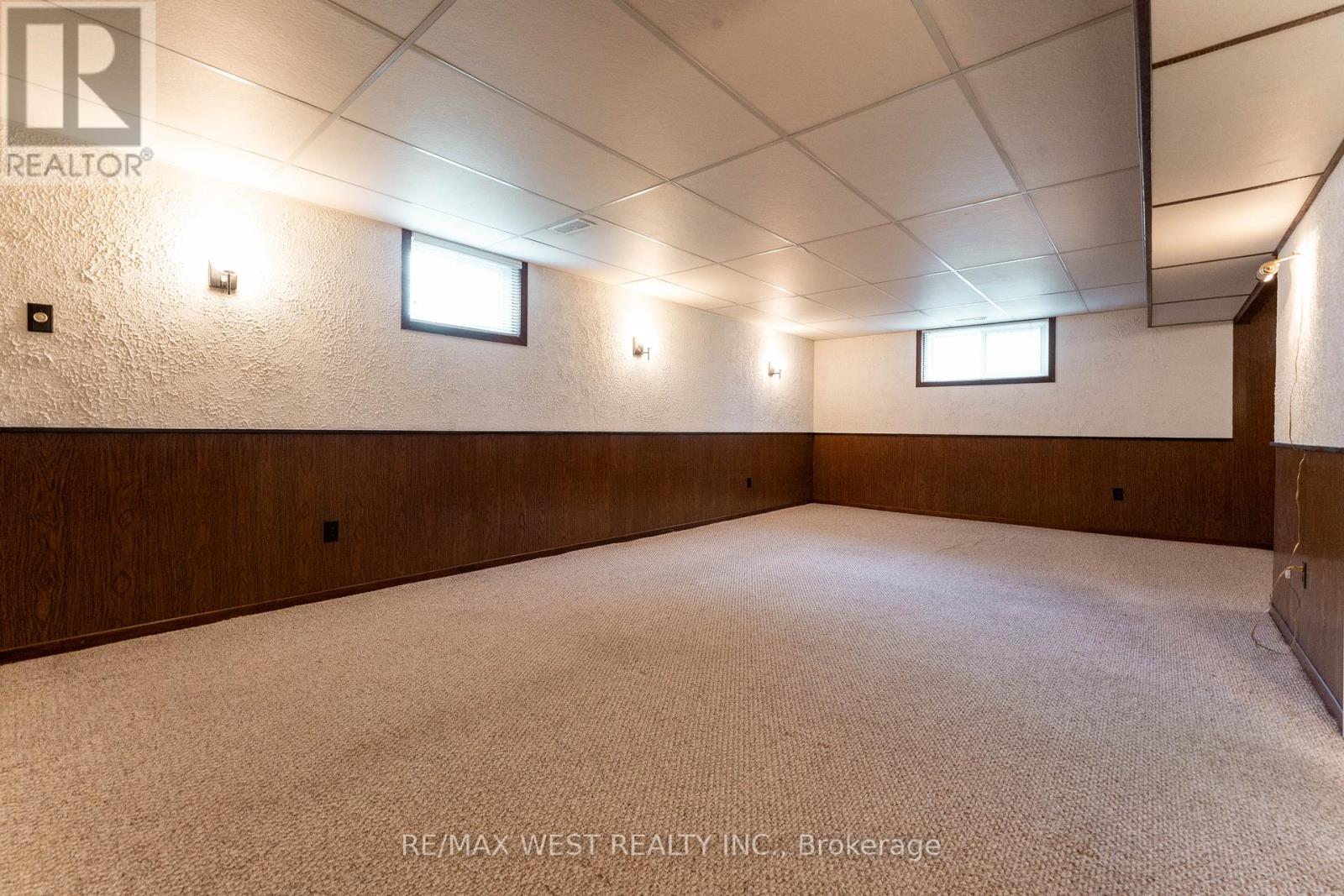 203 LUPIN DRIVE - Image 29