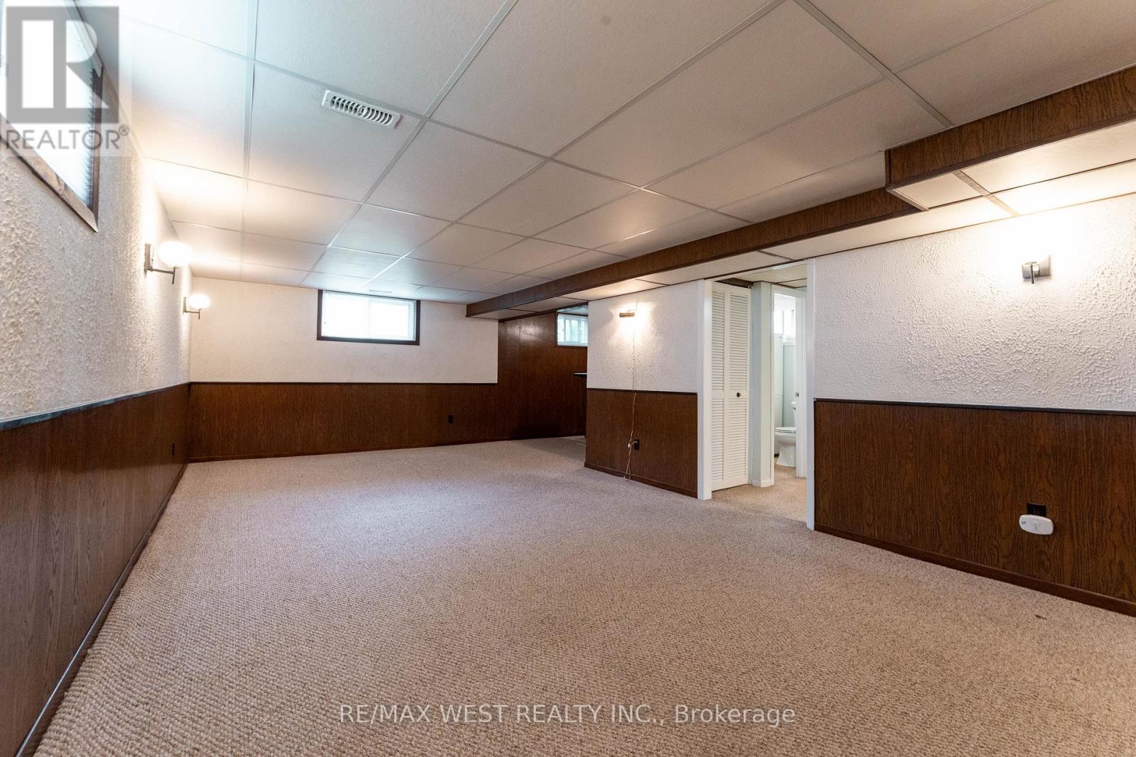 203 LUPIN DRIVE - 31