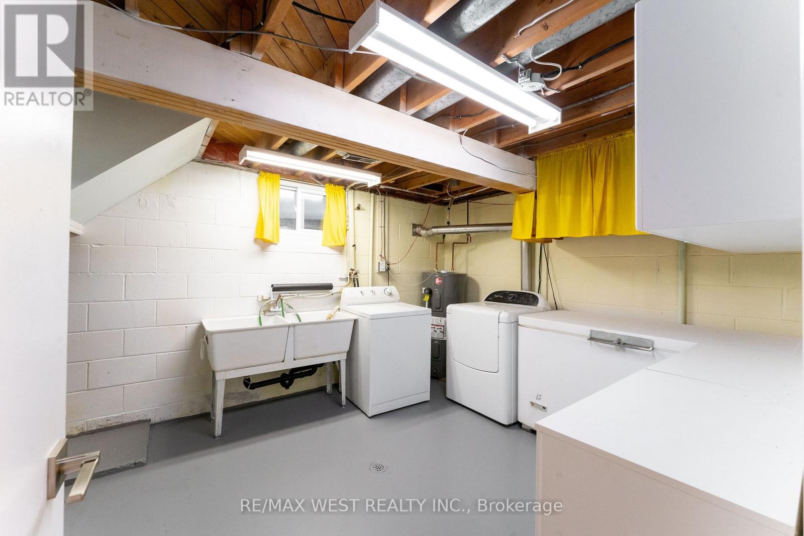 203 LUPIN DRIVE - 36