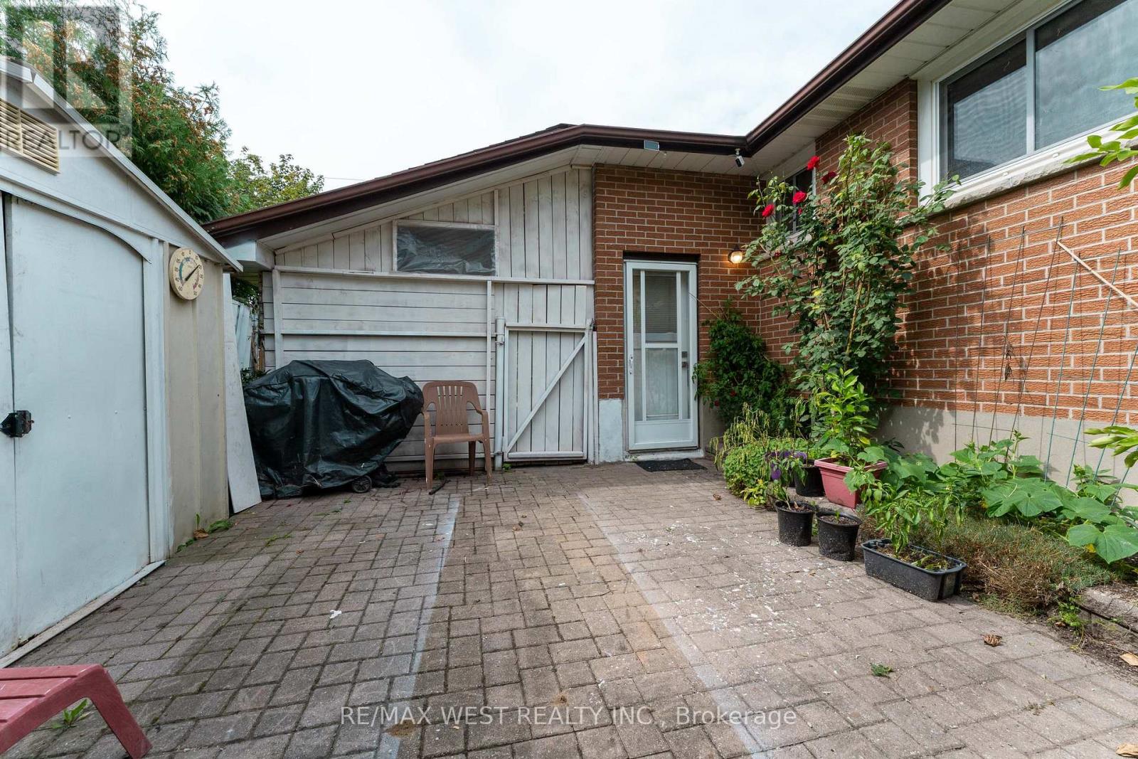 203 LUPIN DRIVE - Image 43