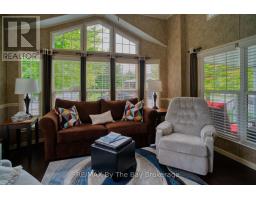 107 Madawaska Trail, Wasaga Beach, ON L9Z1X7 Photo 10