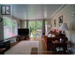 107 Madawaska Trail, Wasaga Beach, ON L9Z1X7 Photo 11