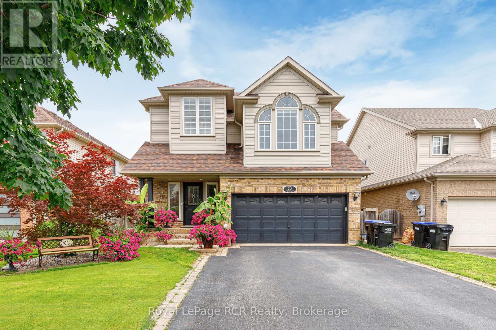 23 MARINA CRESCENT - 1