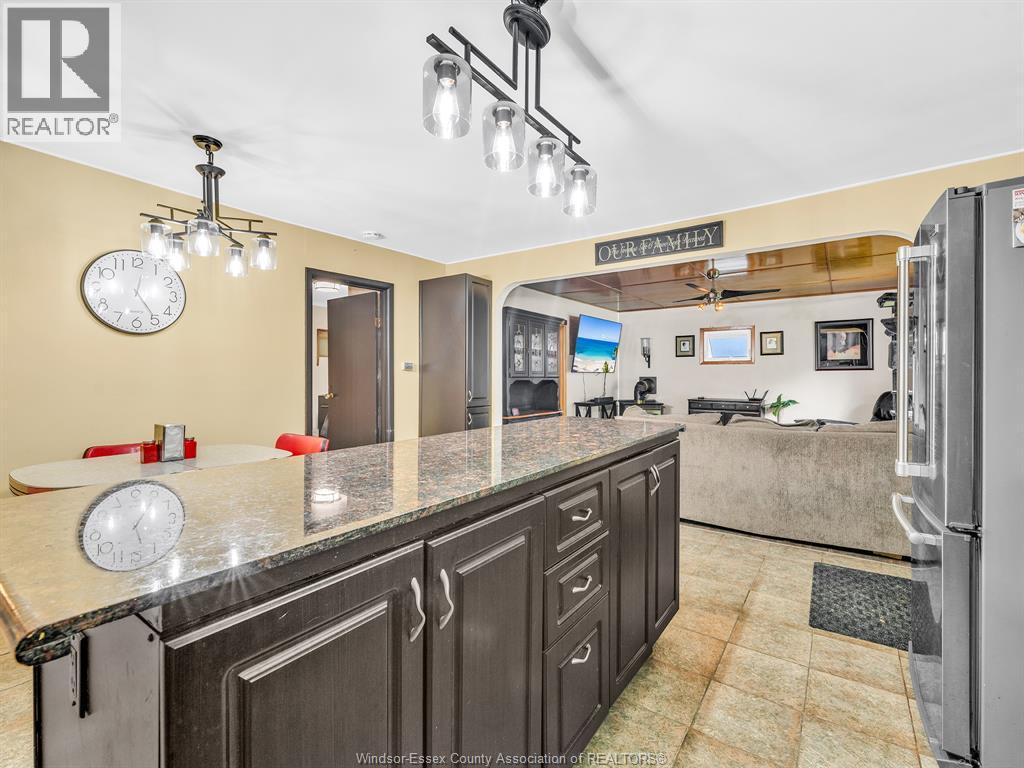 671 HALE STREET, Stoney Point — photo 8