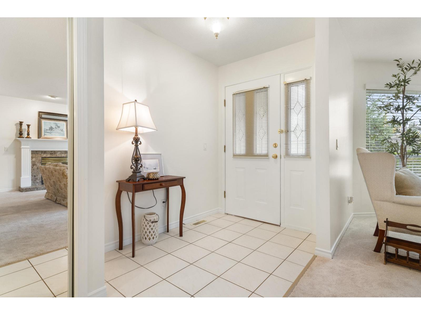 3 Bed, 2 Bath House for Sale in Surrey – 2888 153A STREET, Surrey – MLS# R3166148 - Image 4