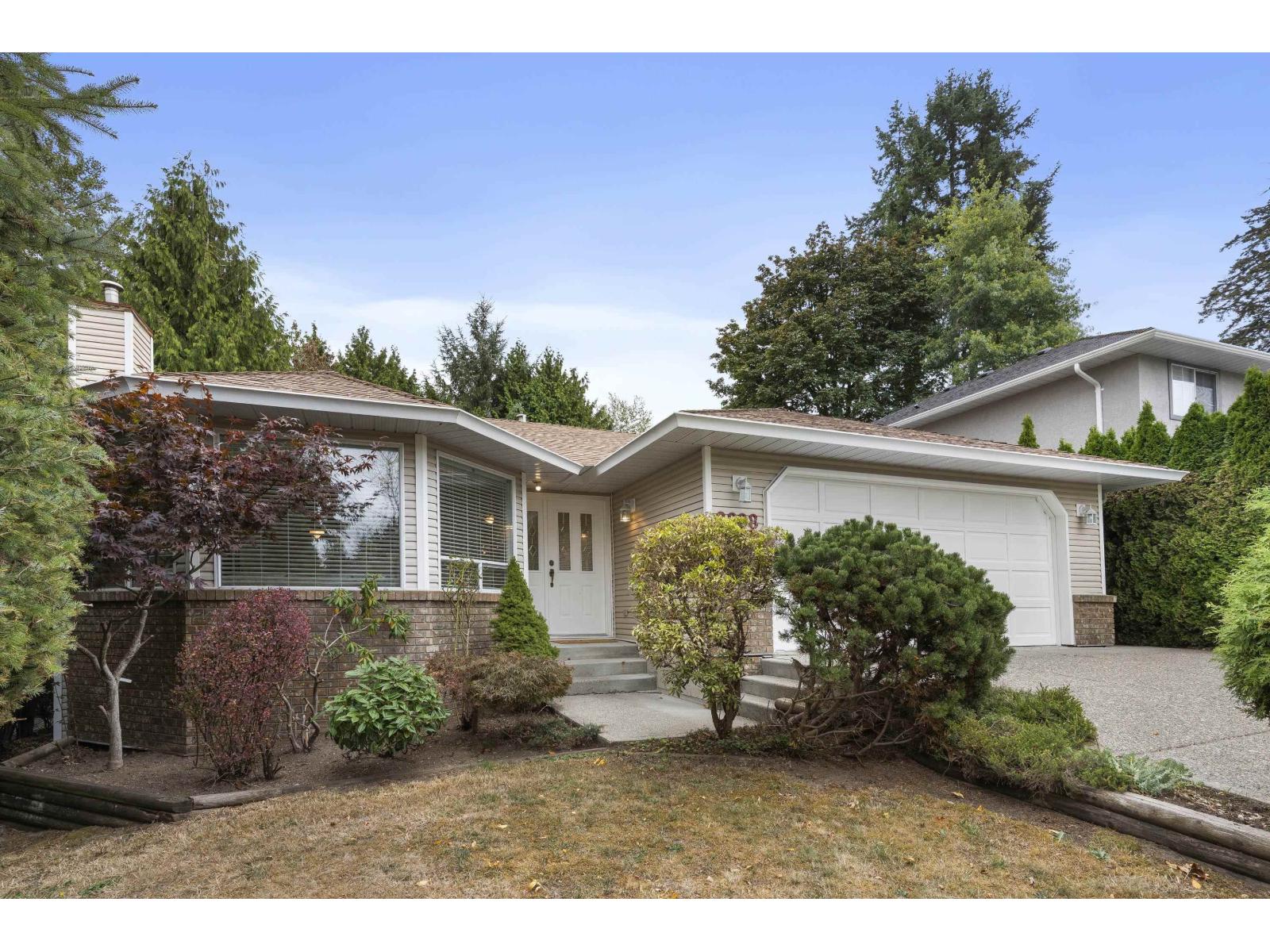 3 Bed, 2 Bath House for Sale in Surrey – 2888 153A STREET, Surrey – MLS# R3166148