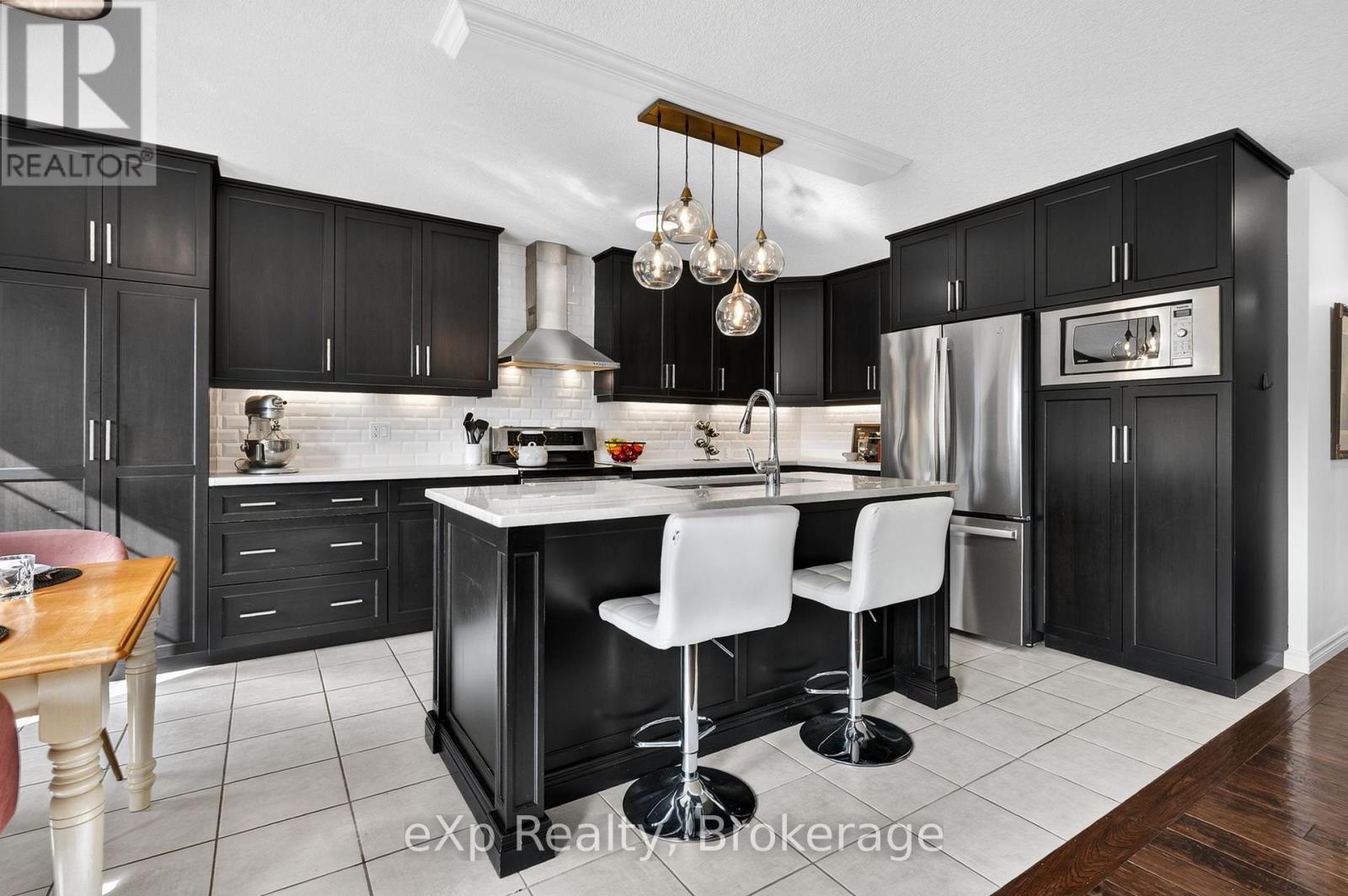67A RAYMOND STREET - Image 26