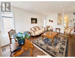 Bedroom 4 - 41 Mansard Drive, Richmond Hill, ON L4E0L7 Photo 11