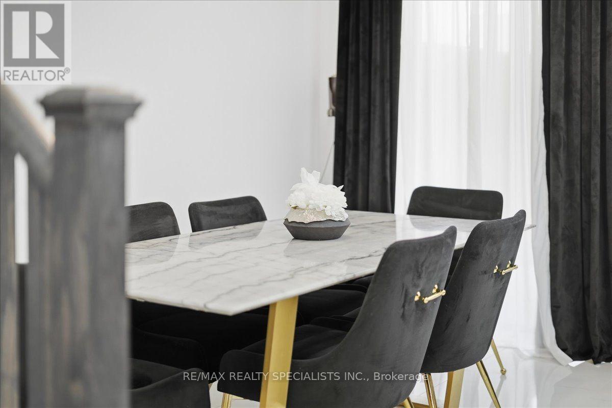 90 FERRAGINE CRESCENT - 15