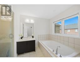 90 Ferragine Crescent, Bradford West Gwillimbury, ON L3Z4K2 Photo 34
