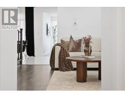 Bedroom 2 - 90 Ferragine Crescent, Bradford West Gwillimbury, ON L3Z4K2 Photo 7