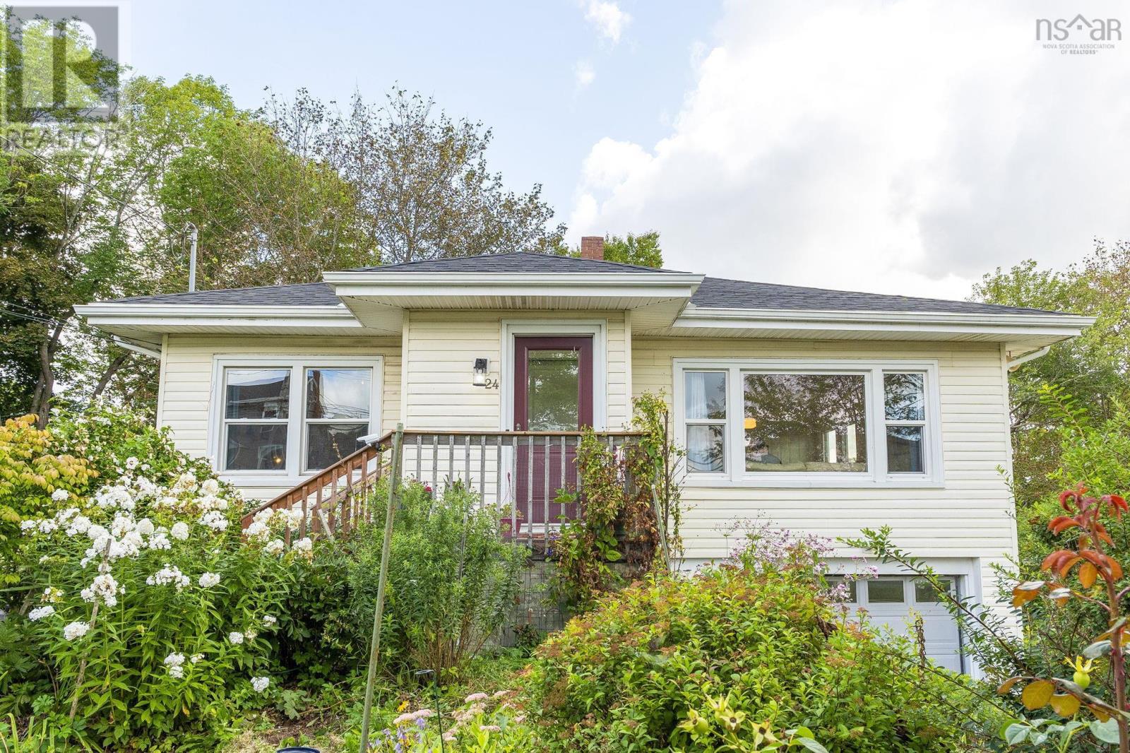 24 Crichton Park Road, Dartmouth, Nova Scotia, B3A2N8, Dartmouth, Nova Scotia — photo 5 of 5