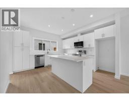 3pc Bathroom - 2085 Vantage Way Sw, Airdrie, AB T4B5Y5 Photo 10