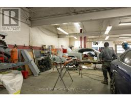 393 Weston Road, Toronto, ON M6N3P7 Photo 9