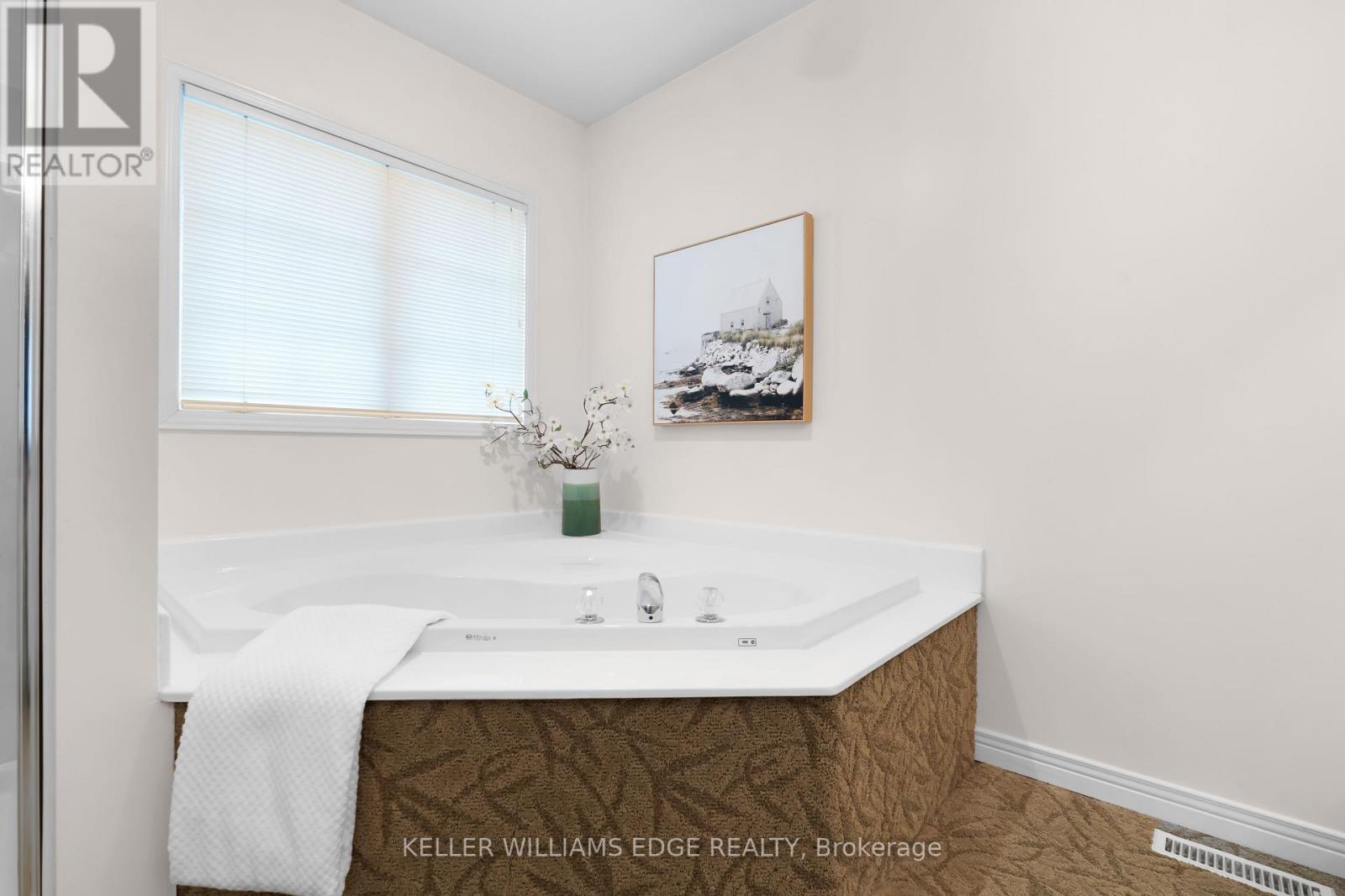 #2 2175 COUNTRY CLUB DRIVE - 27