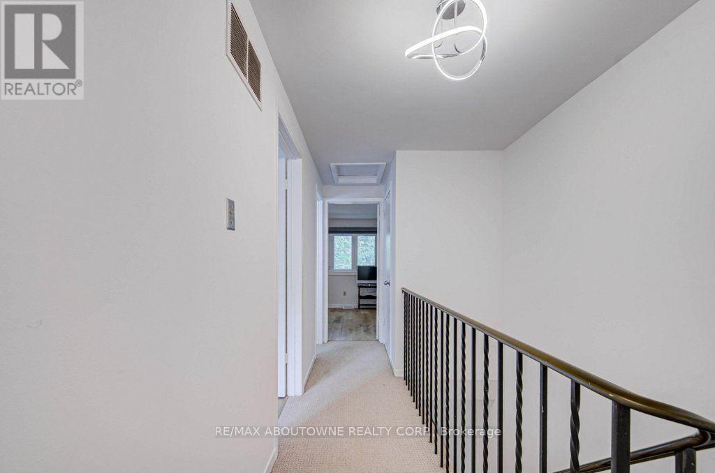 1012 ELIZABETH PLACE - 10