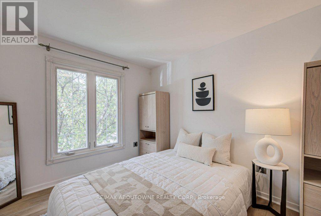 1012 ELIZABETH PLACE - 12