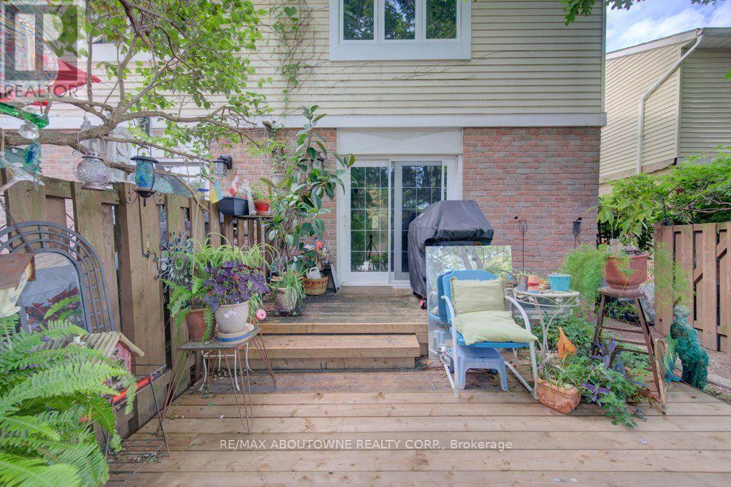 1012 ELIZABETH PLACE - 16