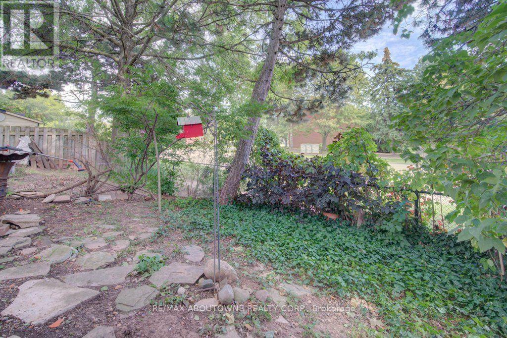 1012 ELIZABETH PLACE - 17