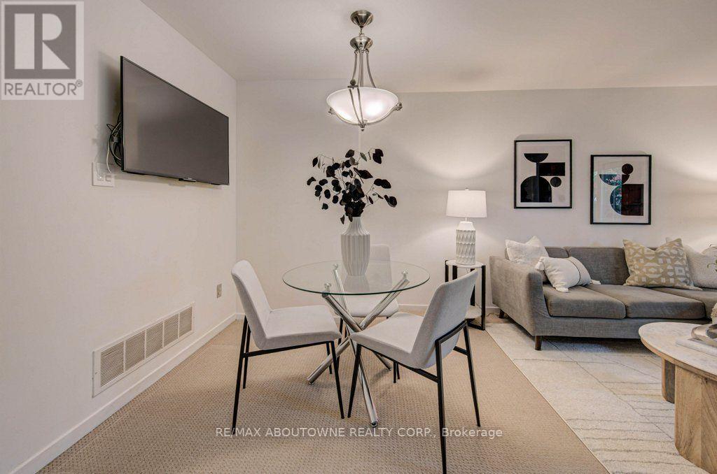 Photo of 1012 ELIZABETH PLACE