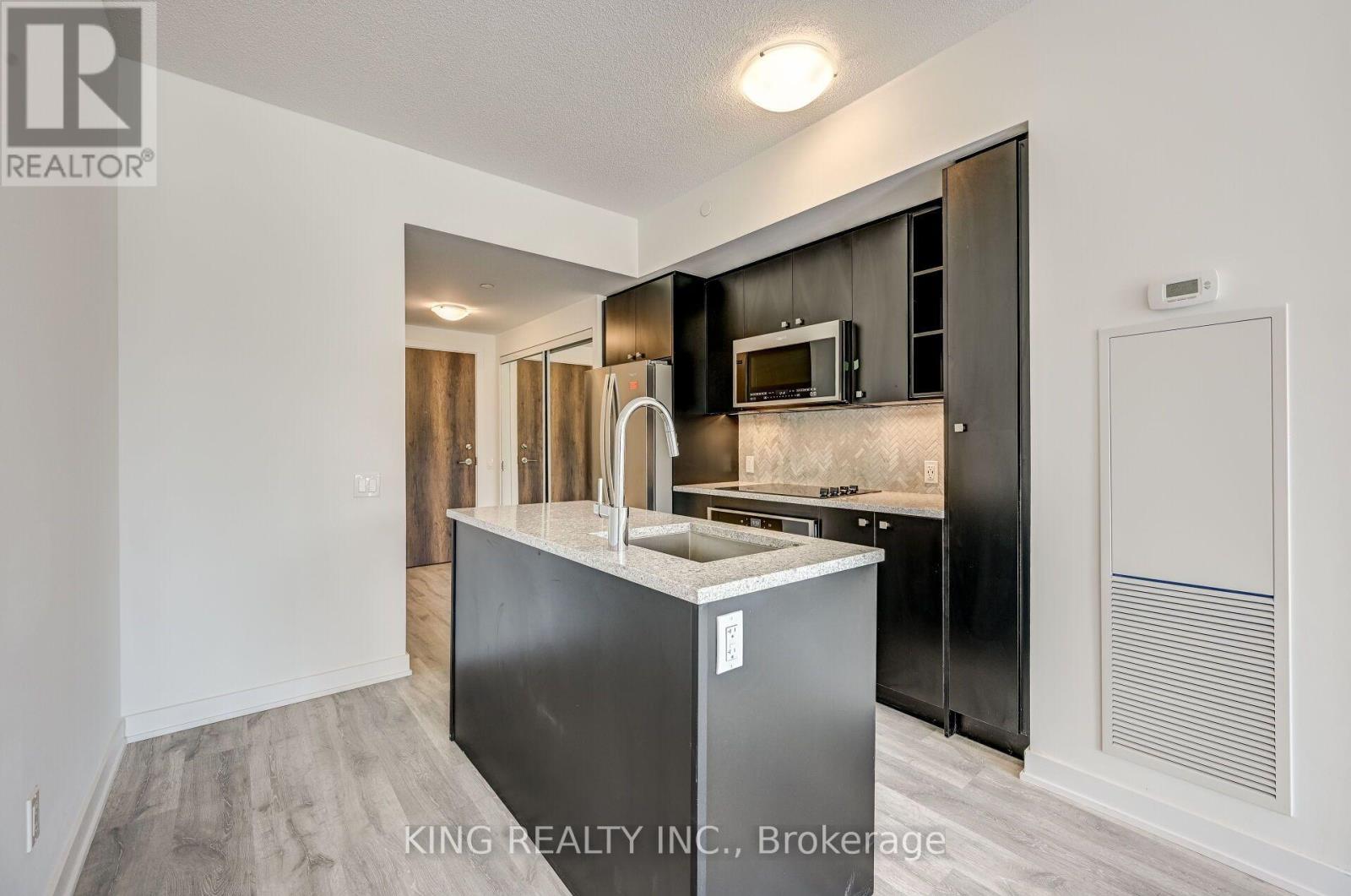 #133 251 MANITOBA STREET - 18