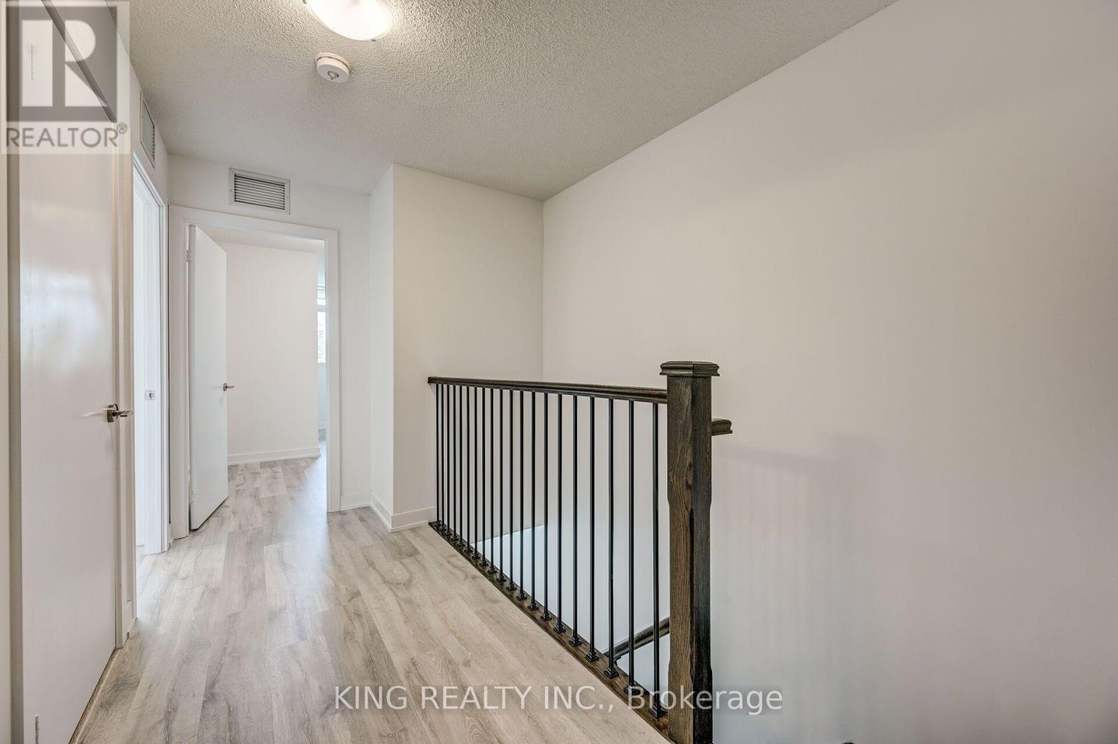 #133 251 MANITOBA STREET - 23