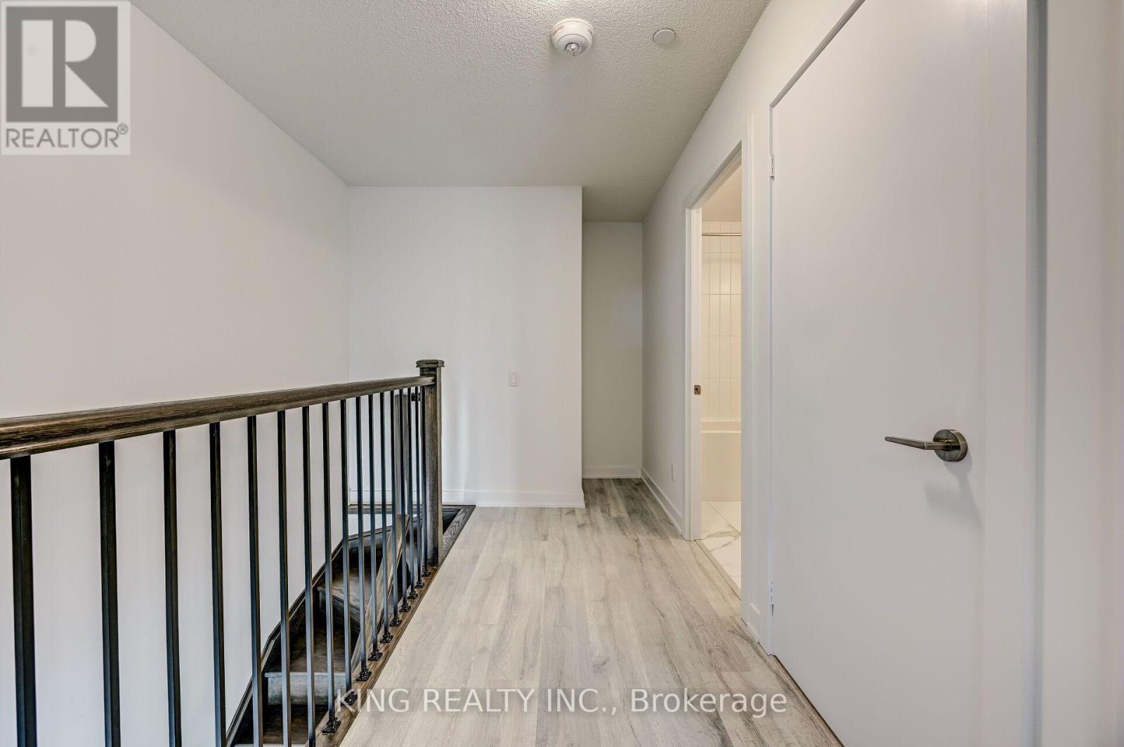 #133 251 MANITOBA STREET - 24