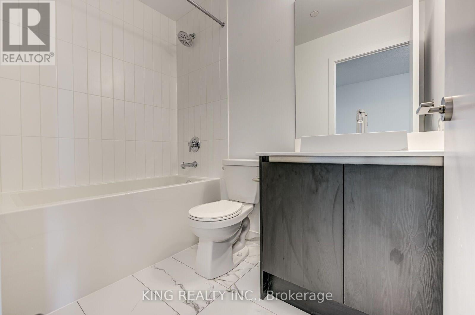 #133 251 MANITOBA STREET - 30