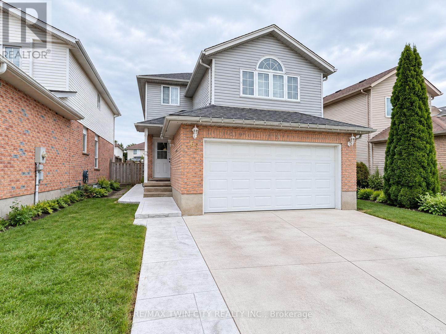 63 ORCHID CRESCENT — photo 2