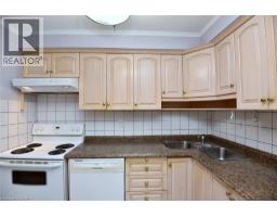 Foyer - 100 Golden Orchard Drive, Hamilton, ON L9C6J5 Photo 12