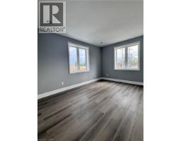 302 Queenston Road, Hamilton, ON L8K1H1 Photo 6