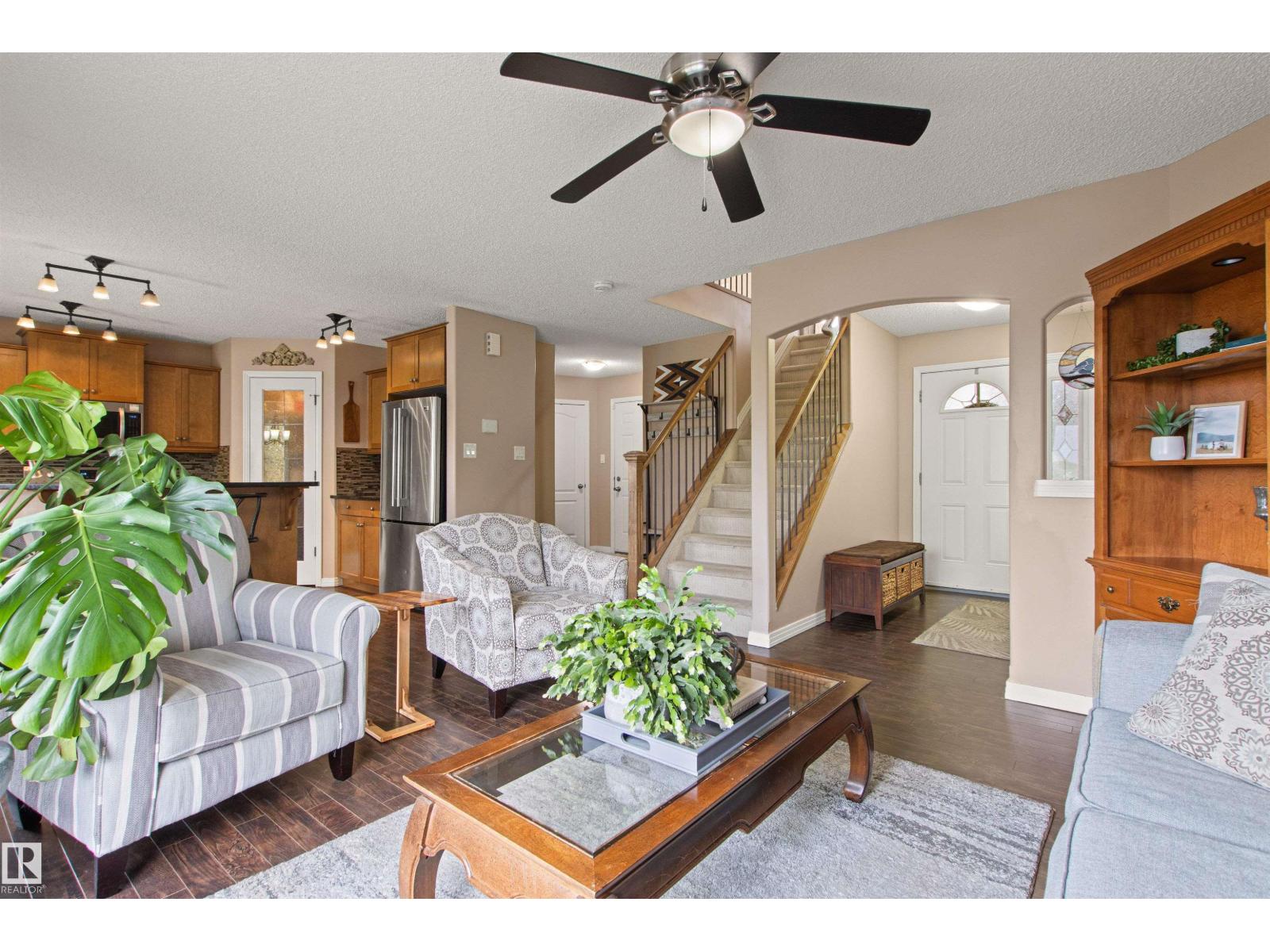 5214 205 ST NW - 10