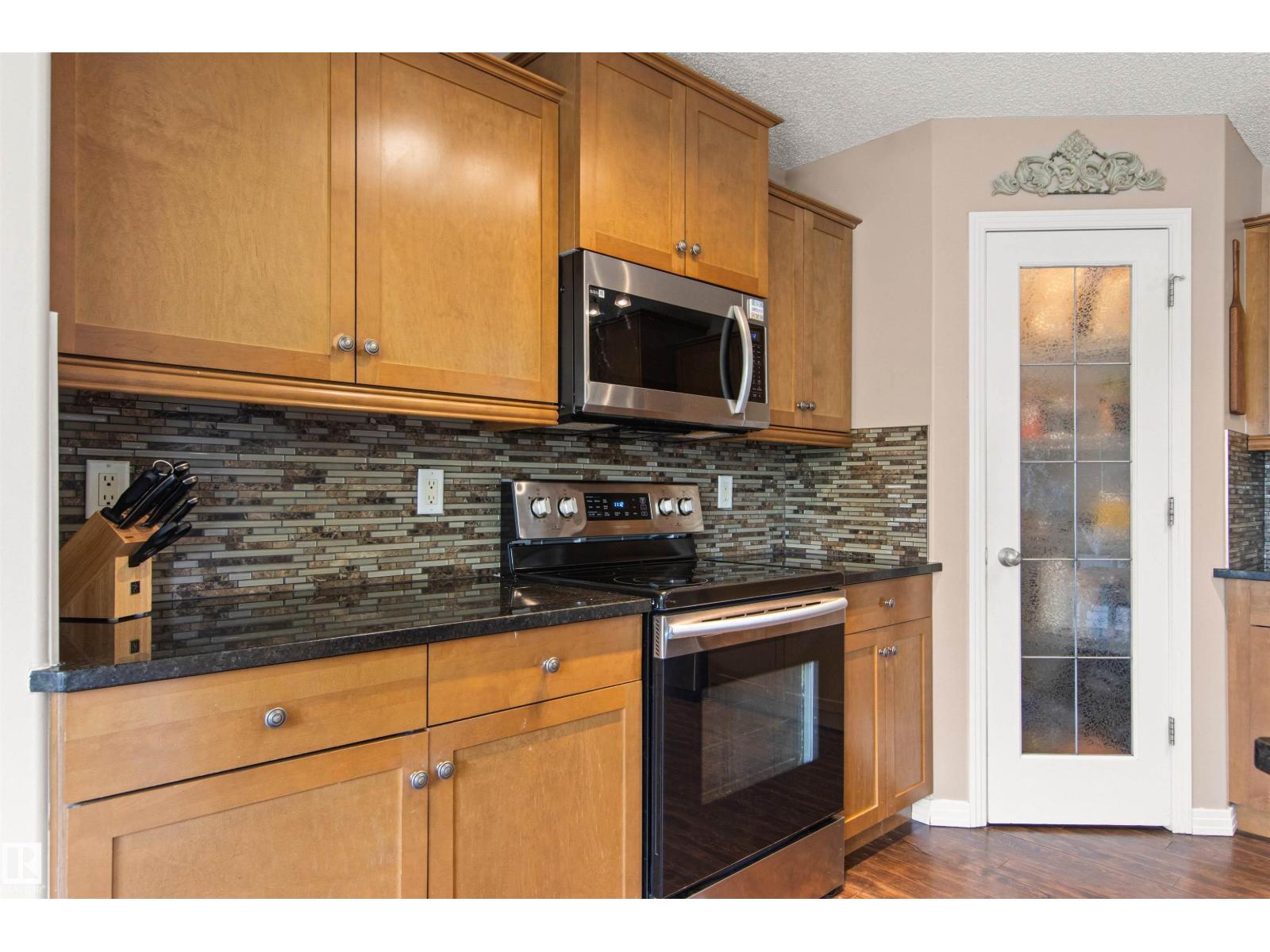 5214 205 ST NW - 14