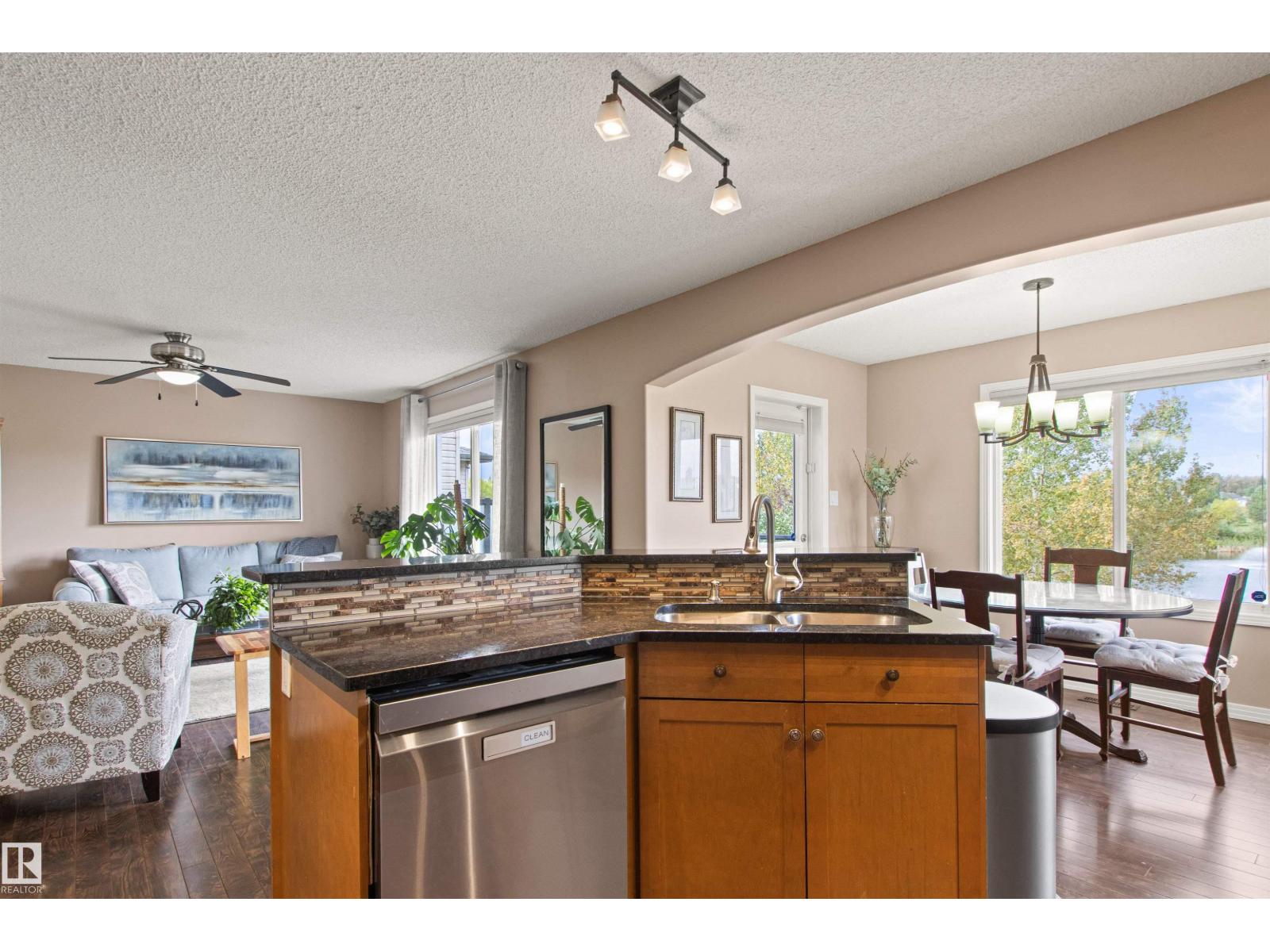 5214 205 ST NW - Image 18