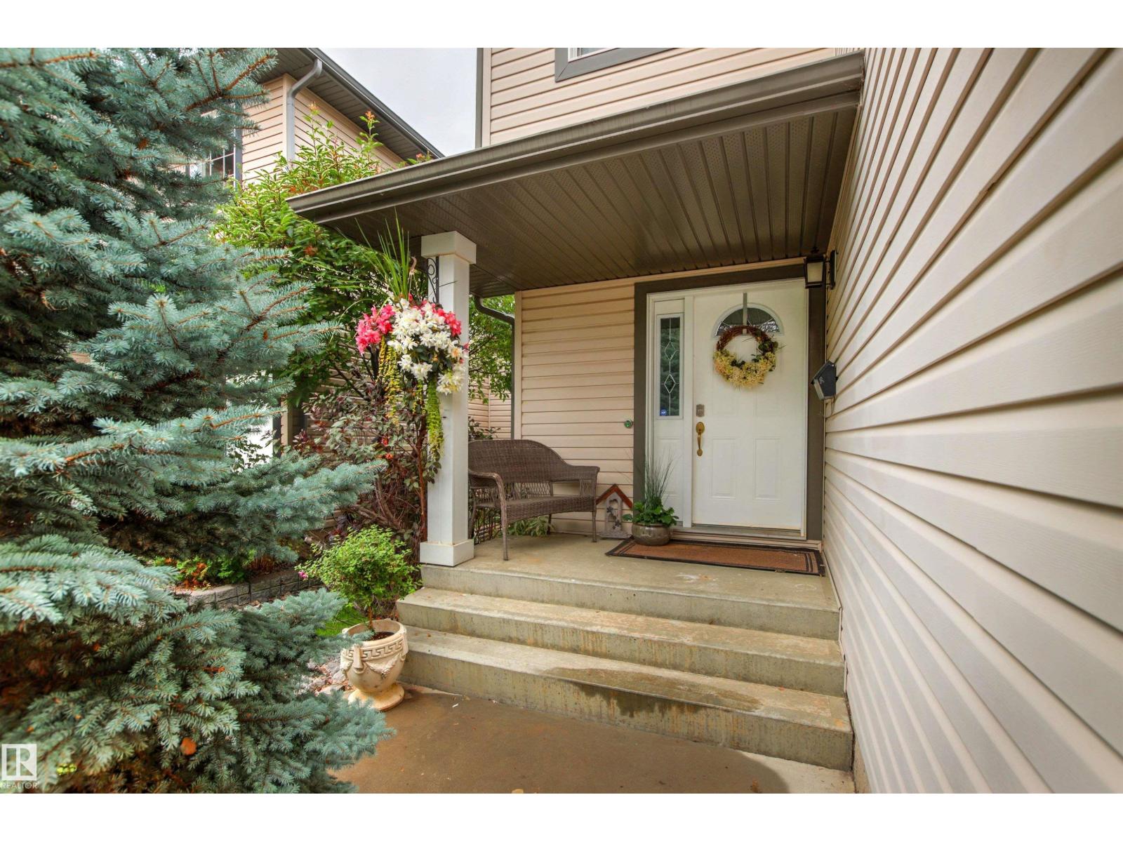 5214 205 ST NW - 2