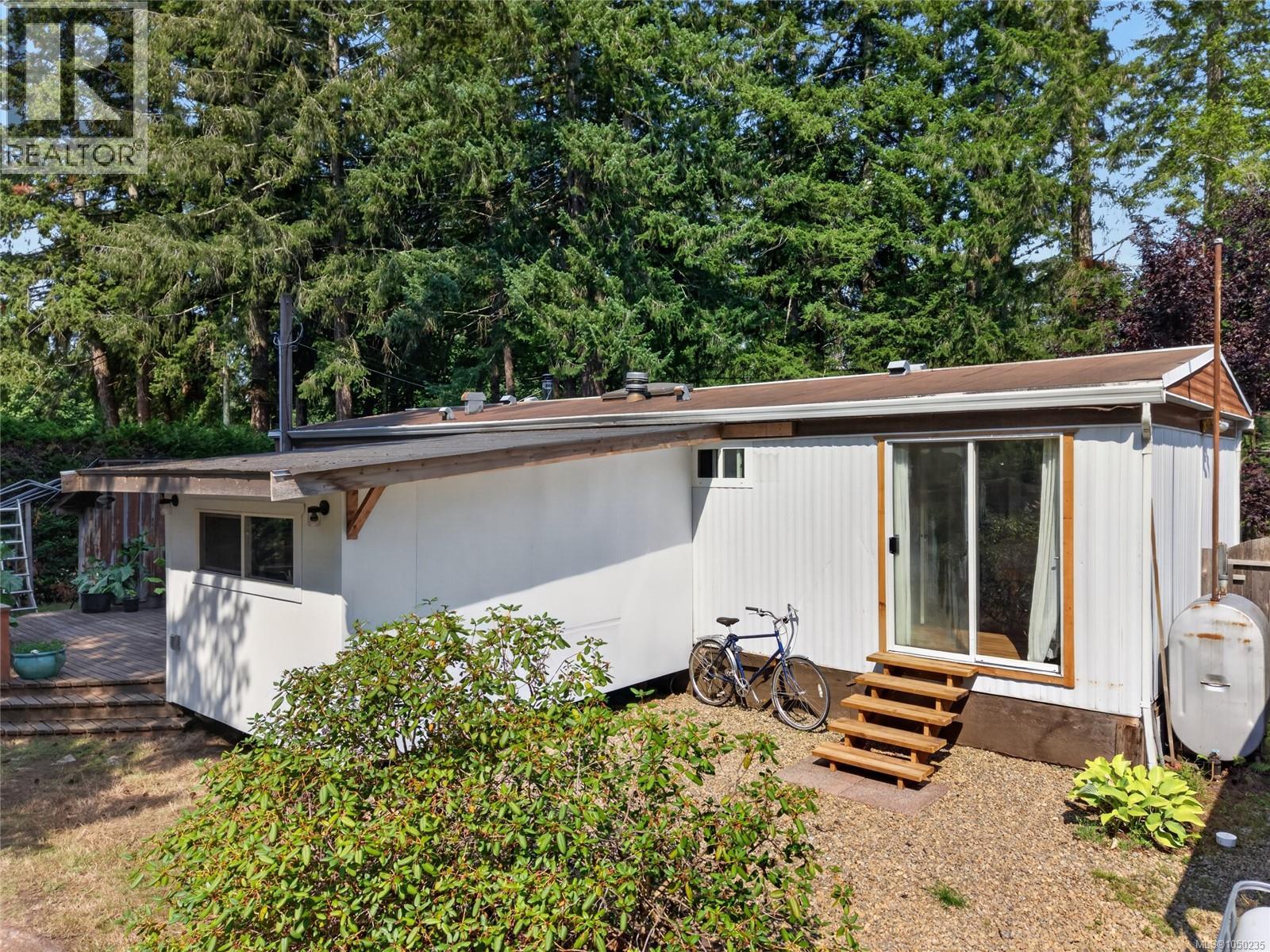 2169 Regent Rd - Image 36