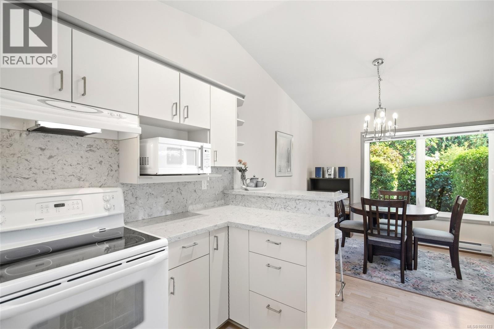 24 639 Arbutus St, Qualicum Beach