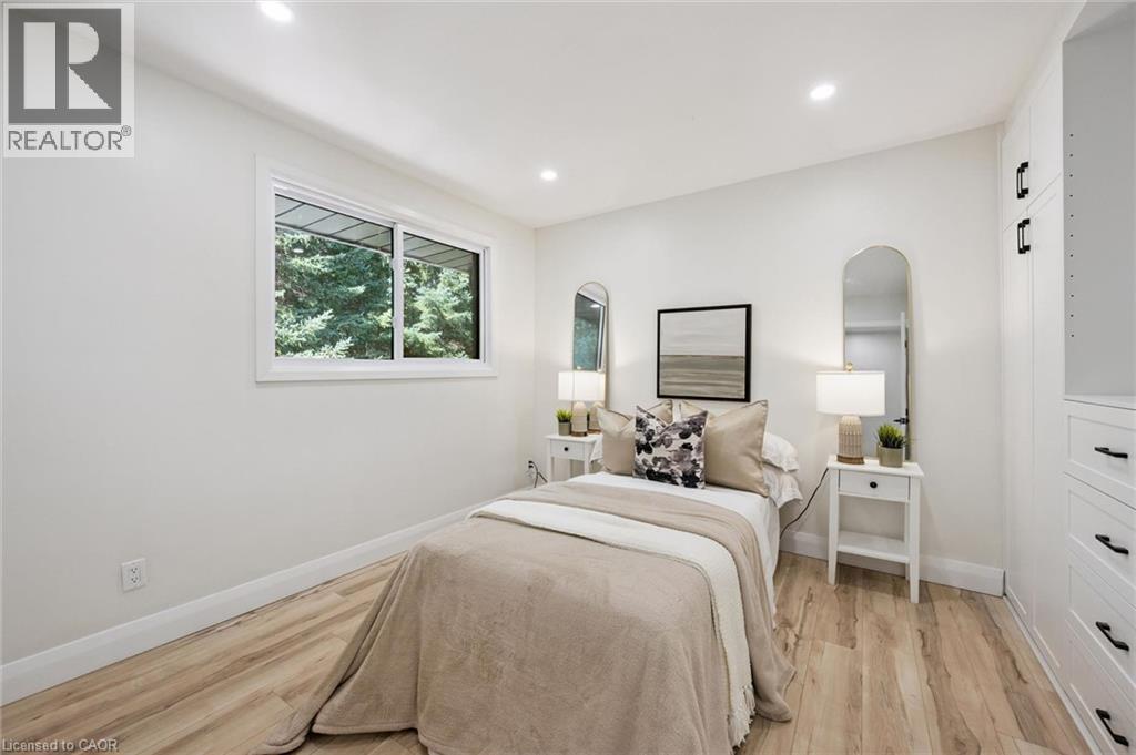 28 BORDEN Street - 22
